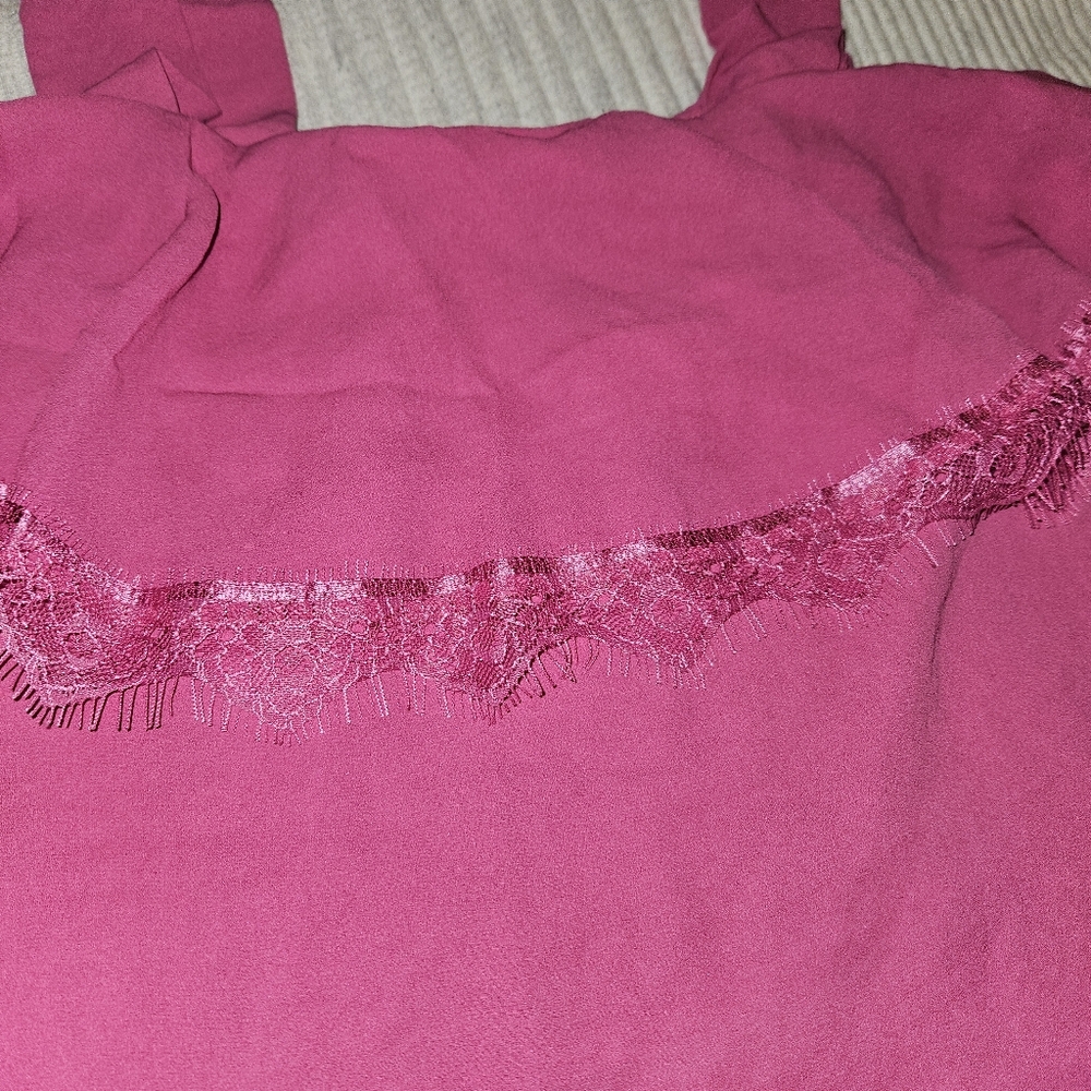 Cropped Spring Tank - Picture 4 of 5